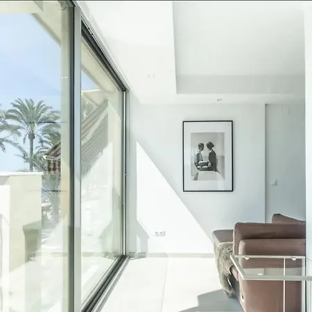 Excelente Terraza De Primera Linea Marbella
